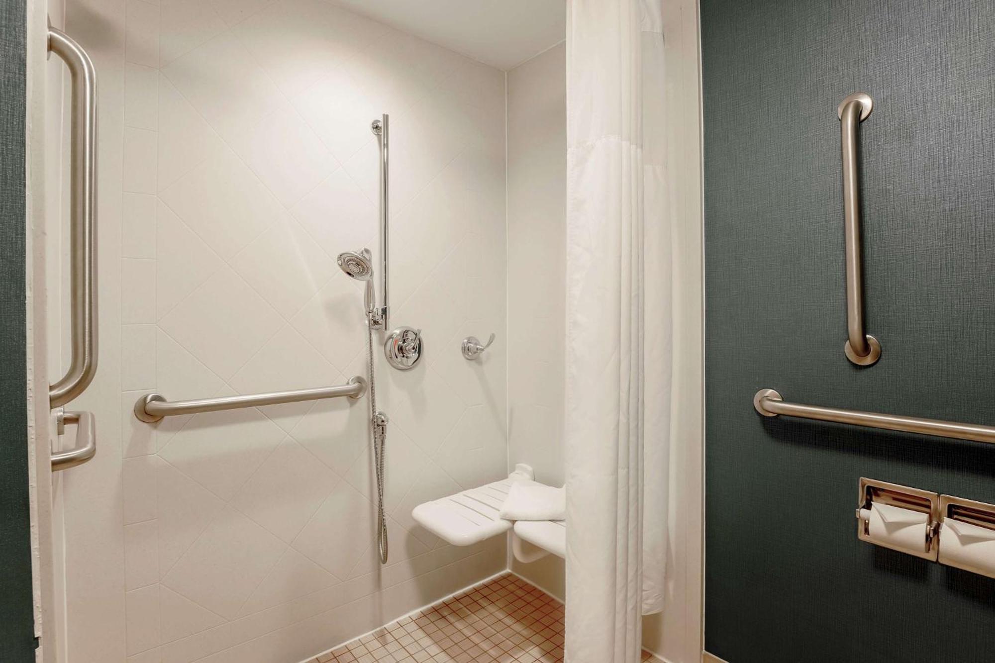 Hampton Inn Chicago-Midway Airport Bedford Park Экстерьер фото