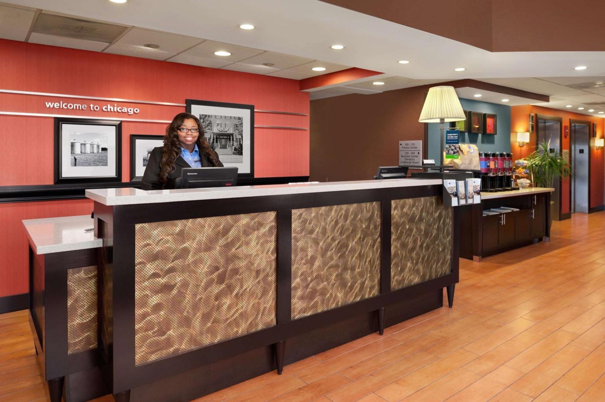 Hampton Inn Chicago-Midway Airport Bedford Park Экстерьер фото
