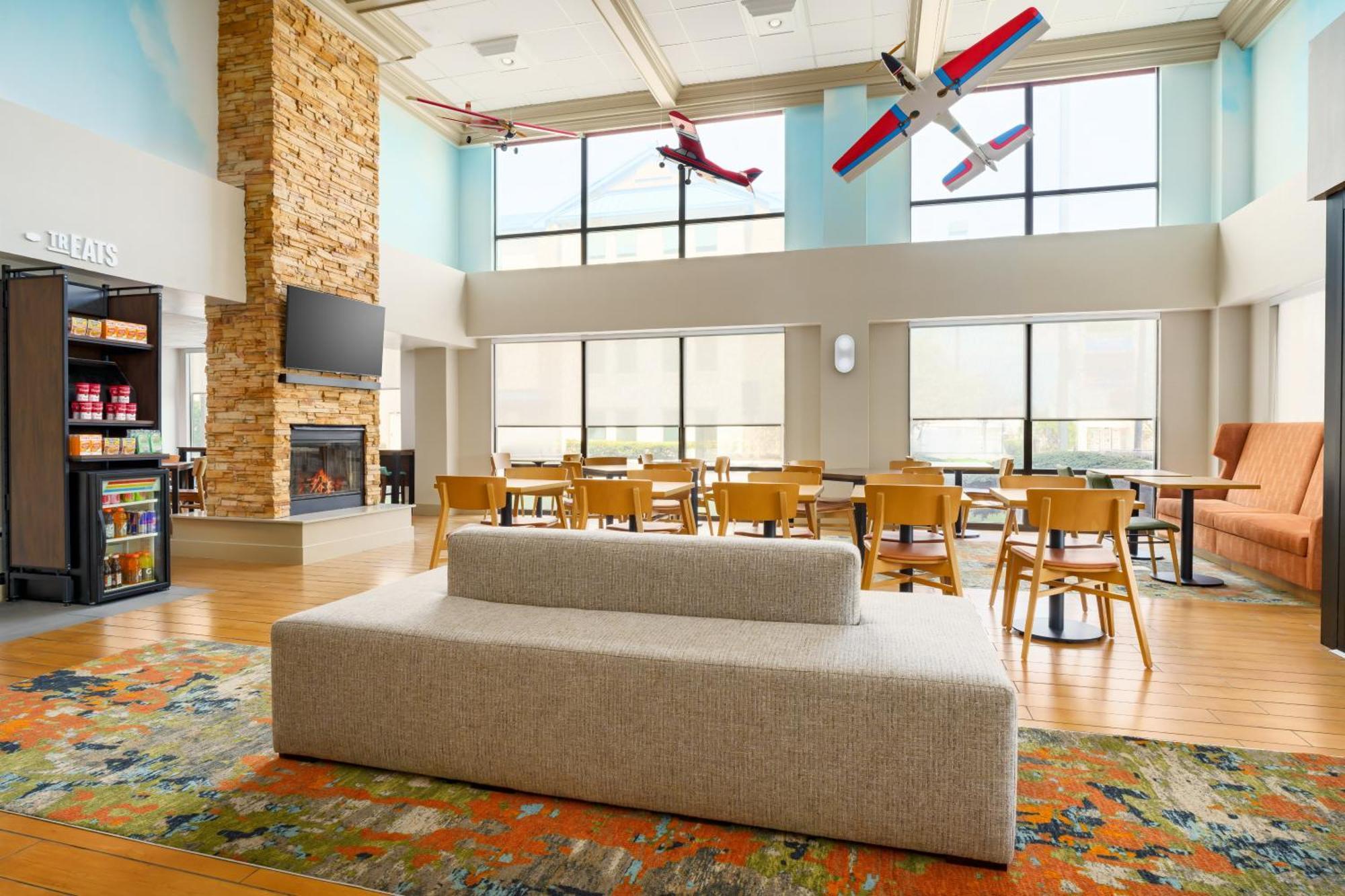 Hampton Inn Chicago-Midway Airport Bedford Park Экстерьер фото