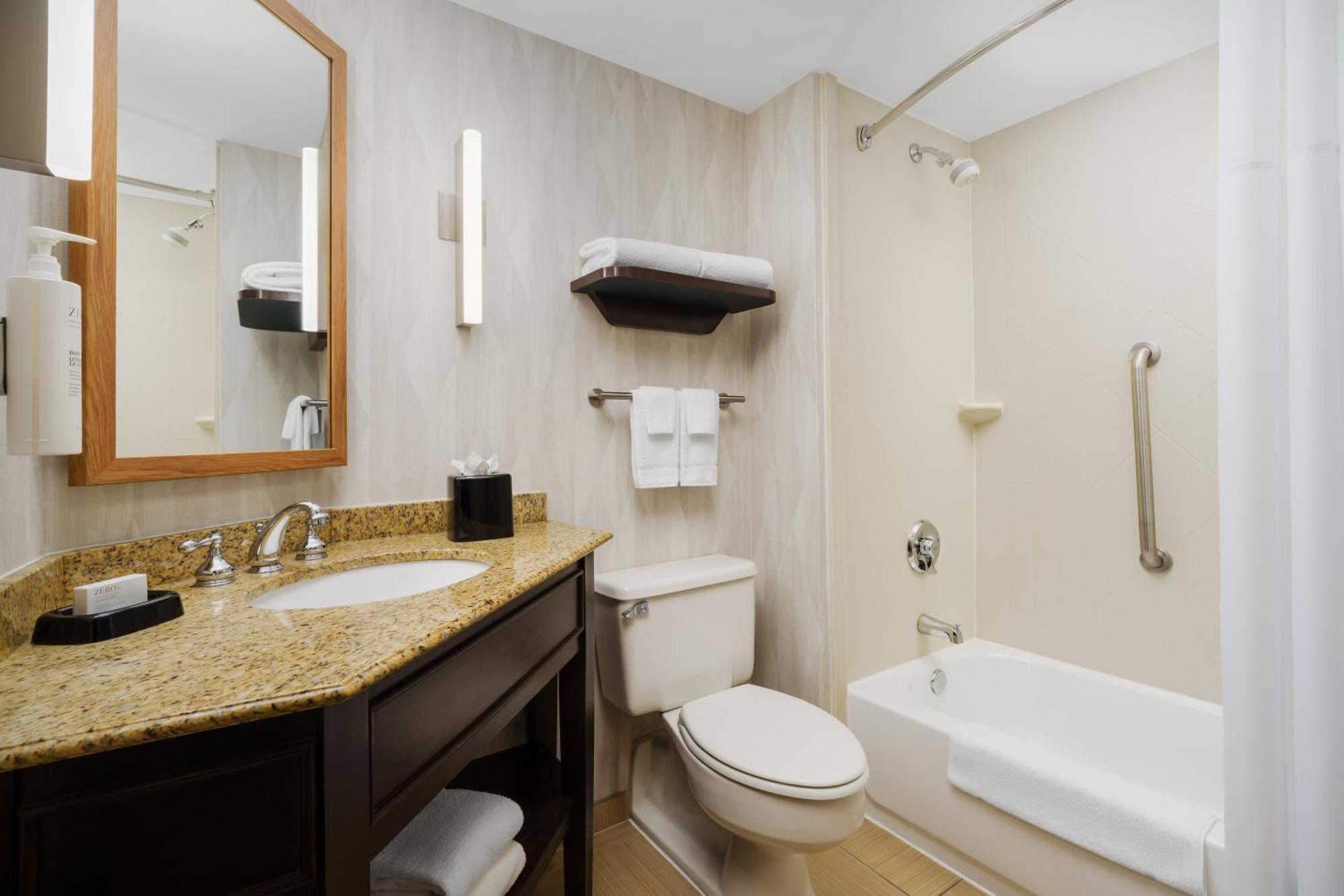 Hampton Inn Chicago-Midway Airport Bedford Park Экстерьер фото